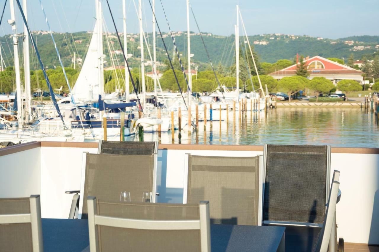 Вилла Floating House - Marina Relax Порторож Экстерьер фото